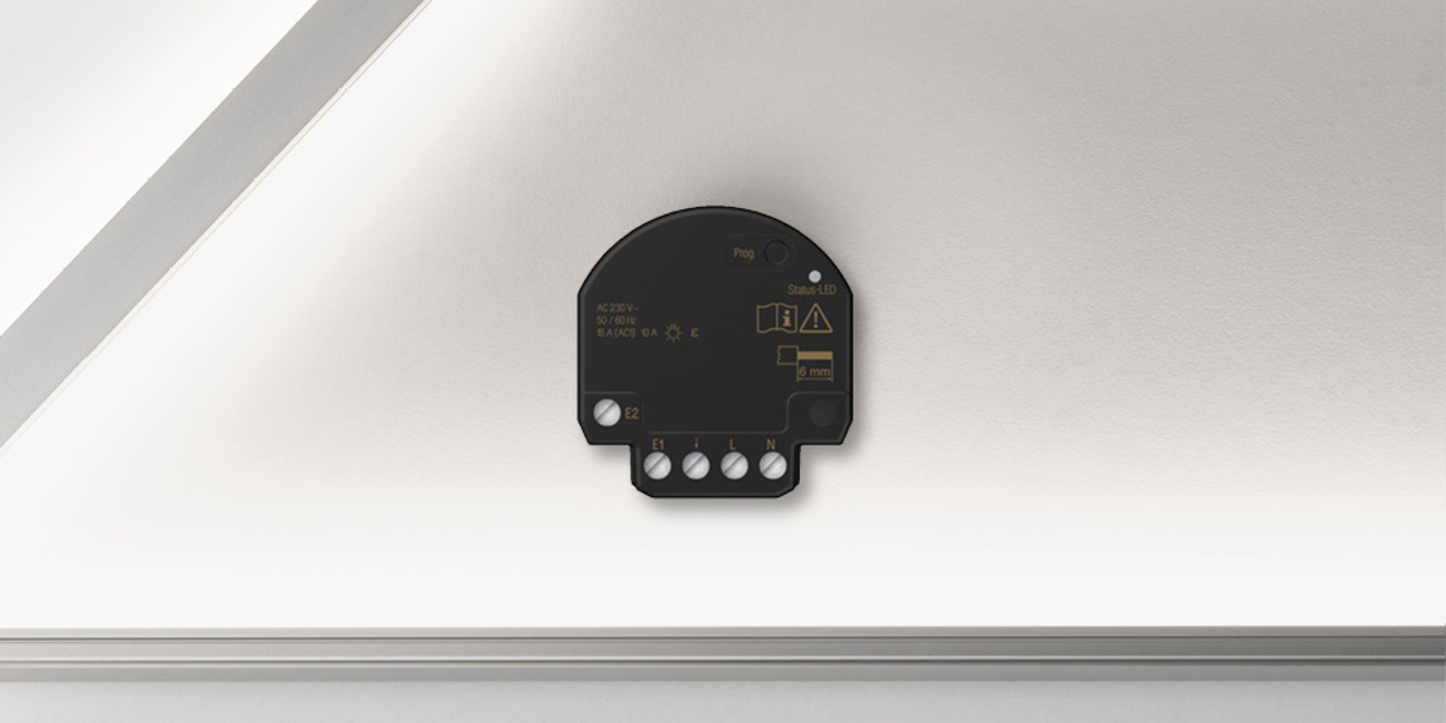 JUNG HOME Jalousieaktor Mini bei Elektromontage Pulfrich & Diehl GbR in Burbach